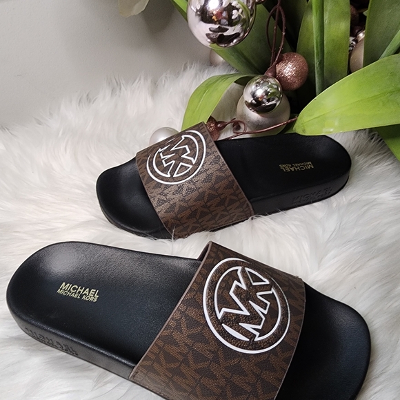 Michael Kors Women's Slides brand new - Picture 4 of 7